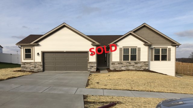 908 Casey Drive, Hepp Heights, Watertown, Wisconsin, United States 53094, 3 Bedrooms Bedrooms, ,2 BathroomsBathrooms,Home,Sold,Casey Drive,1277