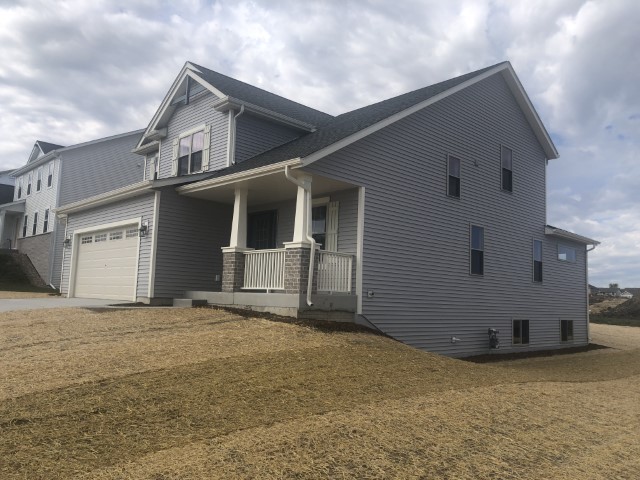 1406 Grandview Court, Grandview Heights, Watertown, Wisconsin, United States 53098, 4 Bedrooms Bedrooms, ,2.5 BathroomsBathrooms,Home,Sold,Grandview Court,2,1279