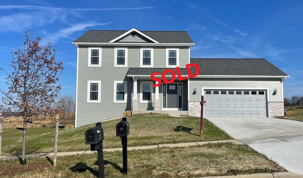 408 Midge St, Morse Farms Highlands, Johnson Creek, Wisconsin, United States 53038, 4 Bedrooms Bedrooms, ,3 BathroomsBathrooms,Home,Sold,Midge St,1324