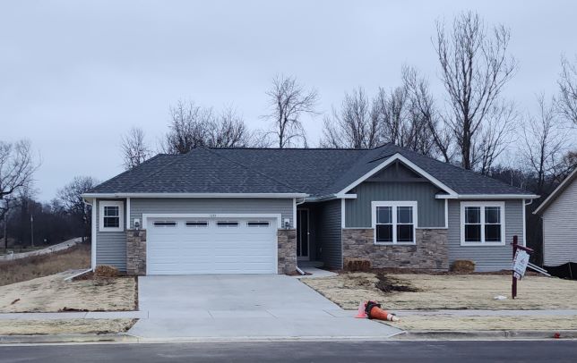 1790 Morgan Station Ct, Morgan Station, Oconomowoc, Wisconsin, United States 53066, 3 Bedrooms Bedrooms, ,2 BathroomsBathrooms,Home,Sold,Morgan Station Ct,1326