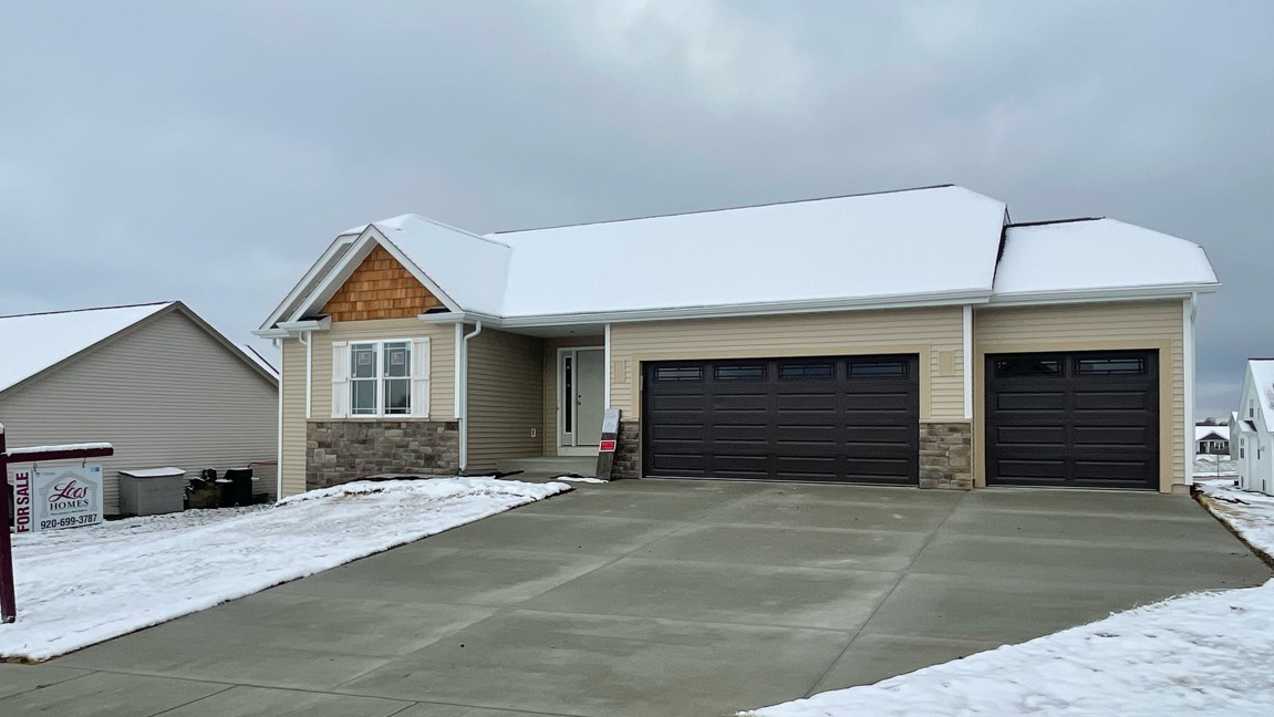 428 Champlain Dr, Morse Farms Highlands, Johnson Creek, Wisconsin, United States 53038, 3 Bedrooms Bedrooms, ,2 BathroomsBathrooms,Home,Sold,Champlain Dr,1333