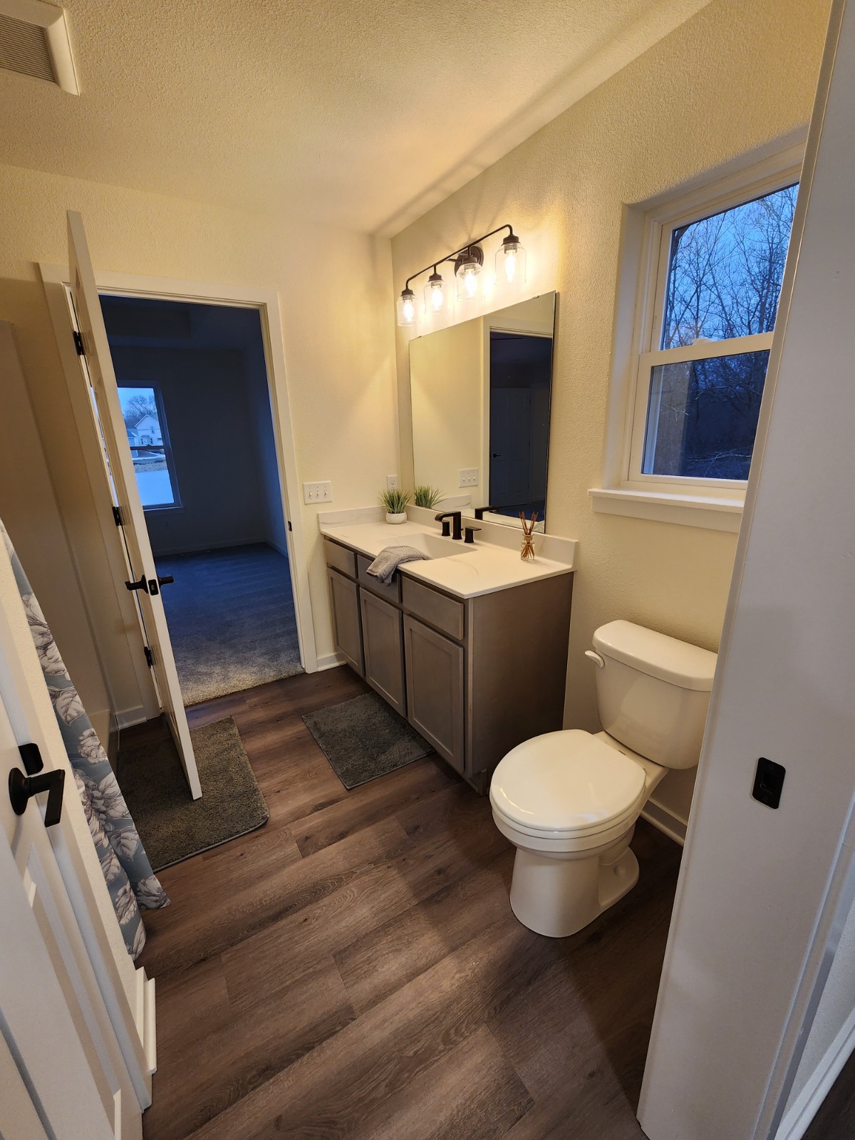 1737 Arthurs Pass, Morgan Station, Oconomowoc, Wisconsin, United States 53066, 3 Bedrooms Bedrooms, ,2 BathroomsBathrooms,Home,Sold,Arthurs Pass,1347