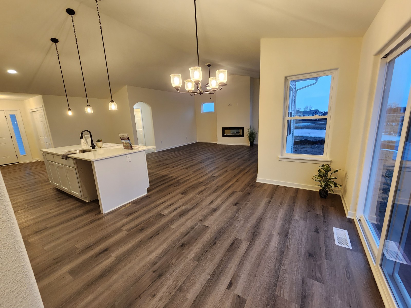 1737 Arthurs Pass, Morgan Station, Oconomowoc, Wisconsin, United States 53066, 3 Bedrooms Bedrooms, ,2 BathroomsBathrooms,Home,Sold,Arthurs Pass,1347