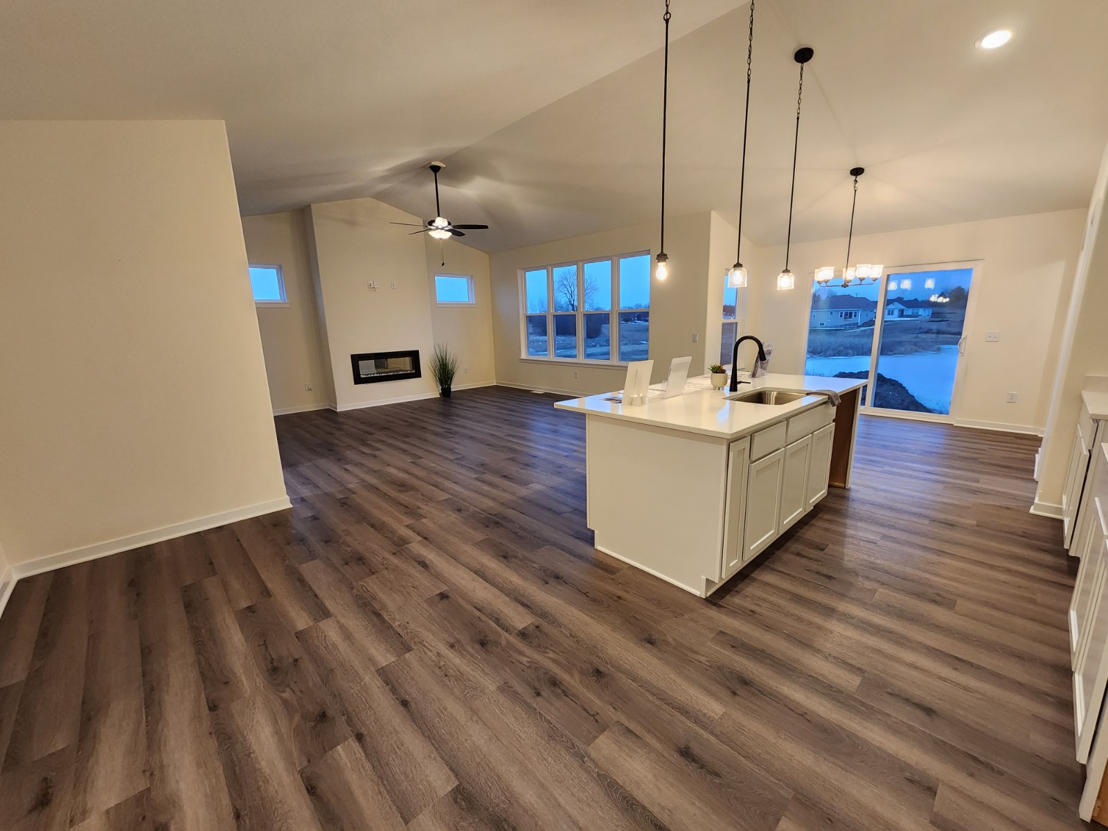 1737 Arthurs Pass, Morgan Station, Oconomowoc, Wisconsin, United States 53066, 3 Bedrooms Bedrooms, ,2 BathroomsBathrooms,Home,Sold,Arthurs Pass,1347