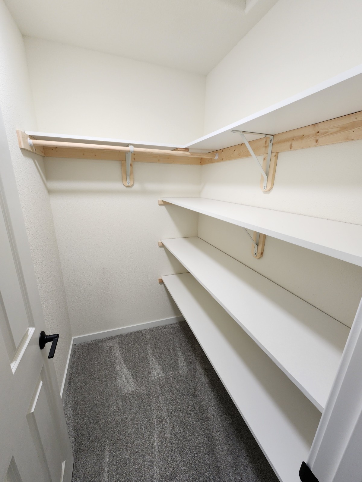 1737 Arthurs Pass, Morgan Station, Oconomowoc, Wisconsin, United States 53066, 3 Bedrooms Bedrooms, ,2 BathroomsBathrooms,Home,Sold,Arthurs Pass,1347