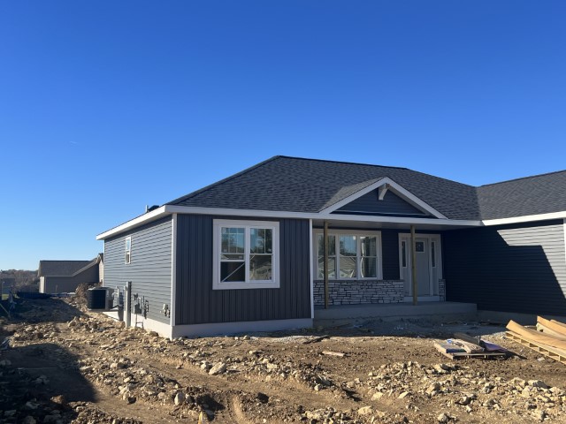 315 Crestview Lane, Brookestone Meadows, Lake Mills, Wisconsin, United States 53551, 3 Bedrooms Bedrooms, ,2 BathroomsBathrooms,Home,Sold,Crestview Lane,1362