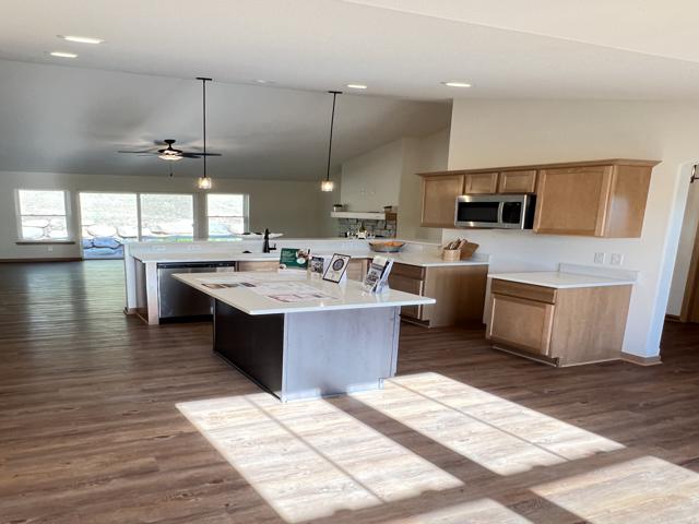 513 Pheasant Trail, Morning Side Estates, Deerfield, Wisconsin, United States 53531, 3 Bedrooms Bedrooms, ,2 BathroomsBathrooms,Home,Sold,Pheasant Trail,1366