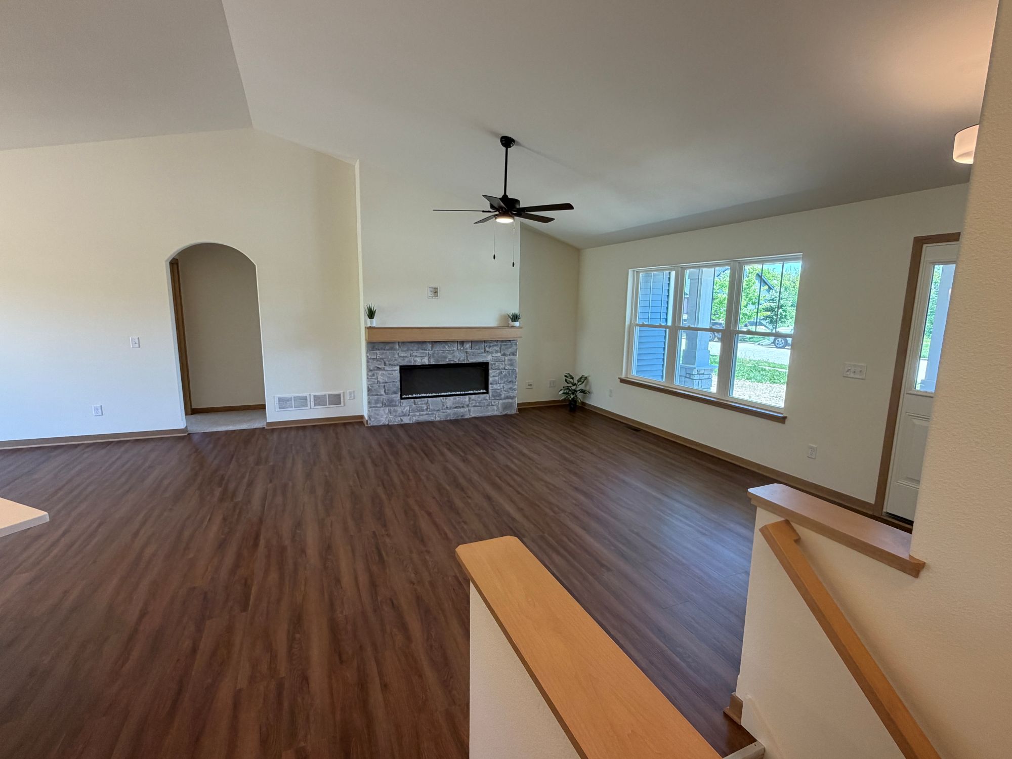 171 Savannah Parkway, Savannah Parkway, Deerfield, Wisconsin, United States 53531, 3 Bedrooms Bedrooms, 0 ,2 BathroomsBathrooms,Home,Accepted Offer,Savannah Parkway,0,1508